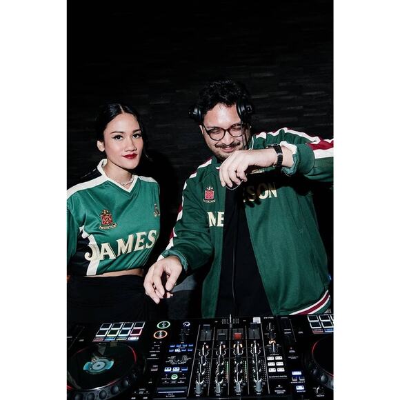 Awake x Jameson Streetwear Track Jacket Irish Whiskey Sports Sz M Soccer Pub - Picture 3 of 16